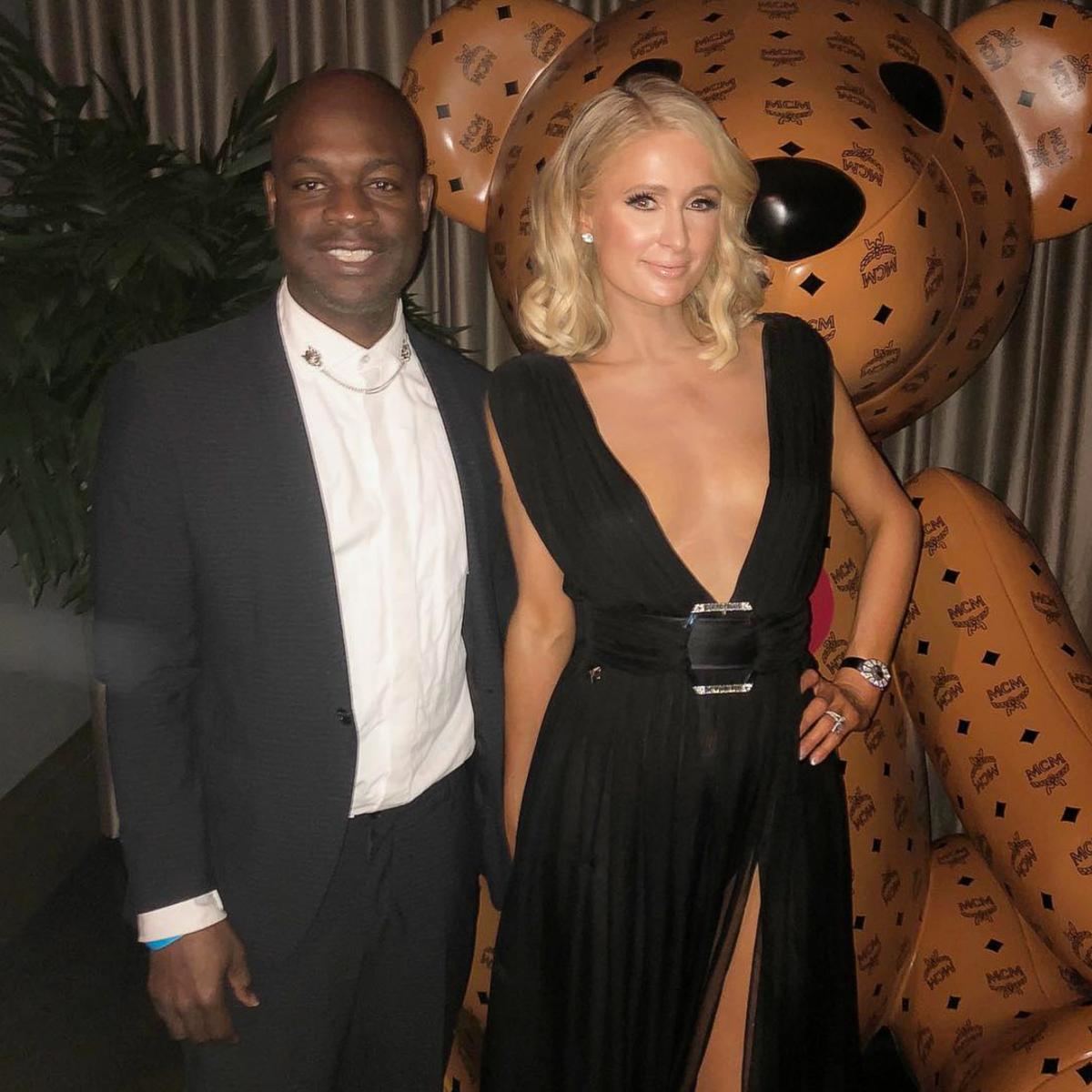 A Brief Moment With Paris Hilton Changed The Whole Night