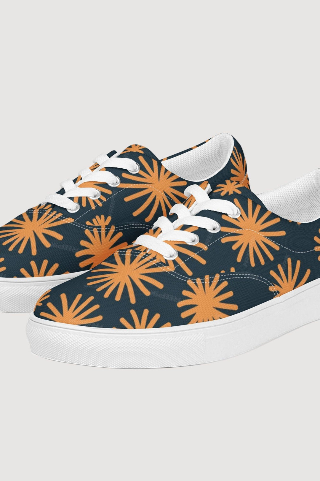 Lace-up Canvas Shoes - Famesnob