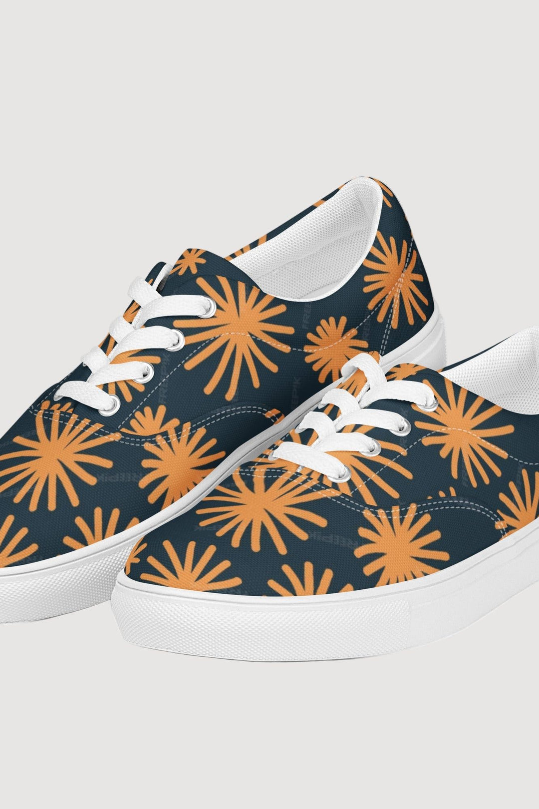 Lace-up Canvas Shoes - Famesnob