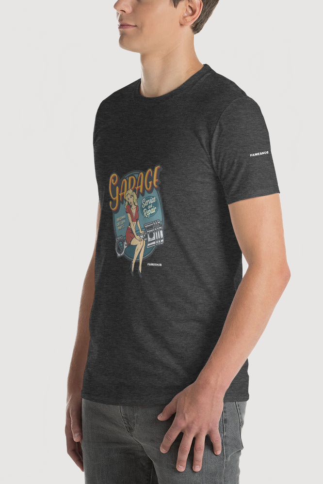 Unisex Lightweight T-Shirt | Gildan - Famesnob