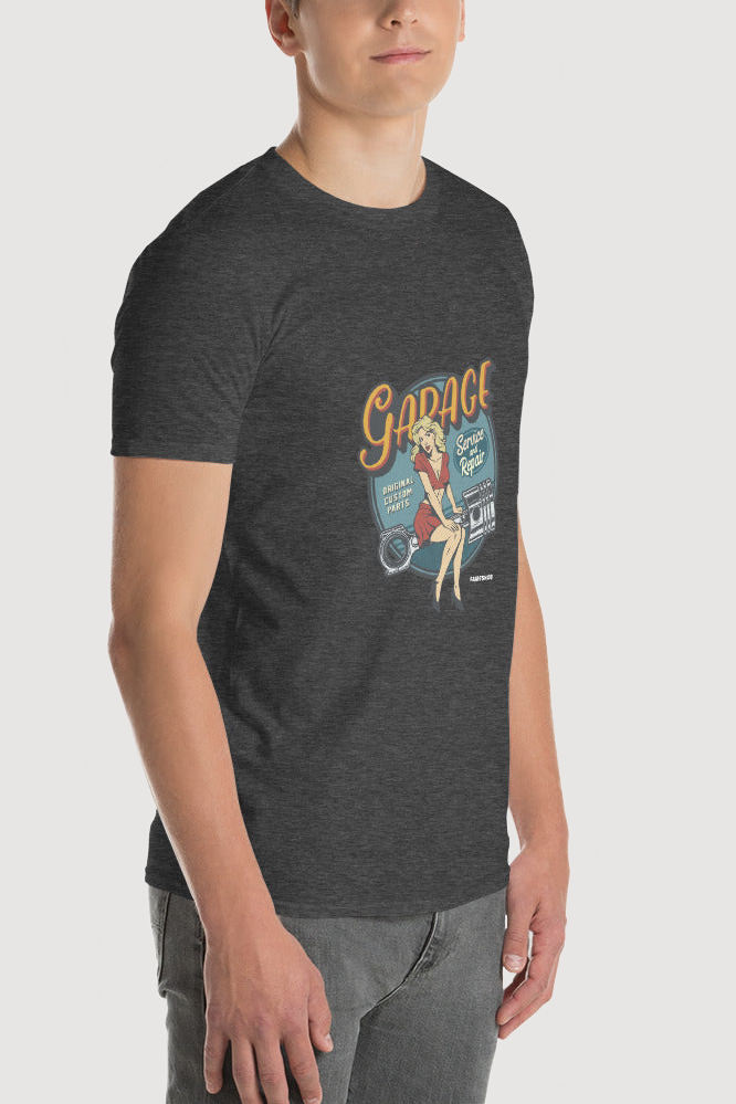 Unisex Lightweight T-Shirt | Gildan - Famesnob
