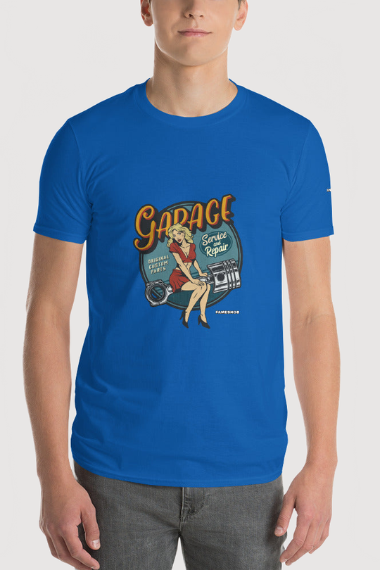 Unisex Lightweight T-Shirt | Gildan - Famesnob