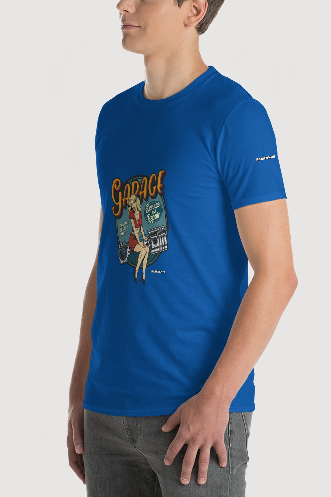 Unisex Lightweight T-Shirt | Gildan - Famesnob