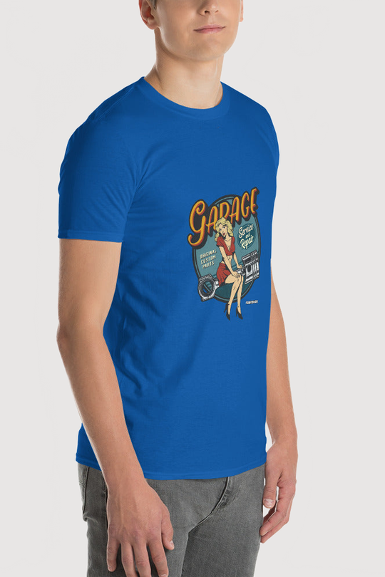 Unisex Lightweight T-Shirt | Gildan - Famesnob