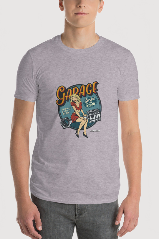 Unisex Lightweight T-Shirt | Gildan - Famesnob