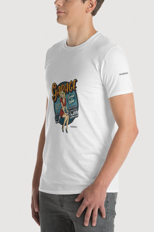 Unisex Lightweight T-Shirt | Gildan - Famesnob