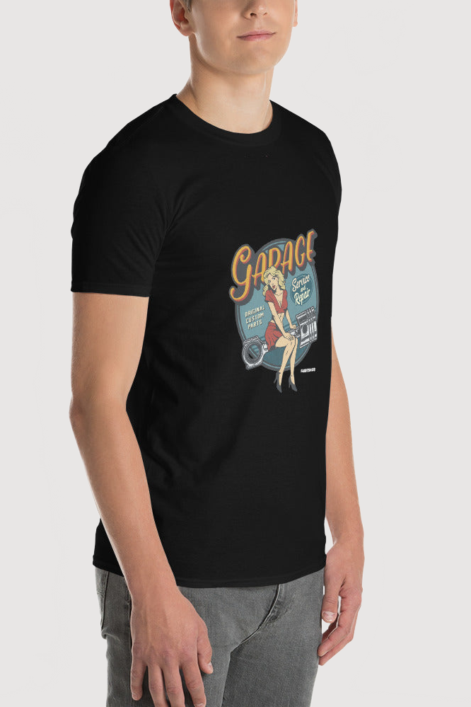 Unisex Lightweight T-Shirt | Gildan - Famesnob